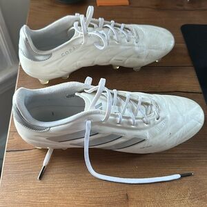 adidas Copa Pure 2 Elite FG Firm Ground Soccer Cleat
White/White/Silver Metallic